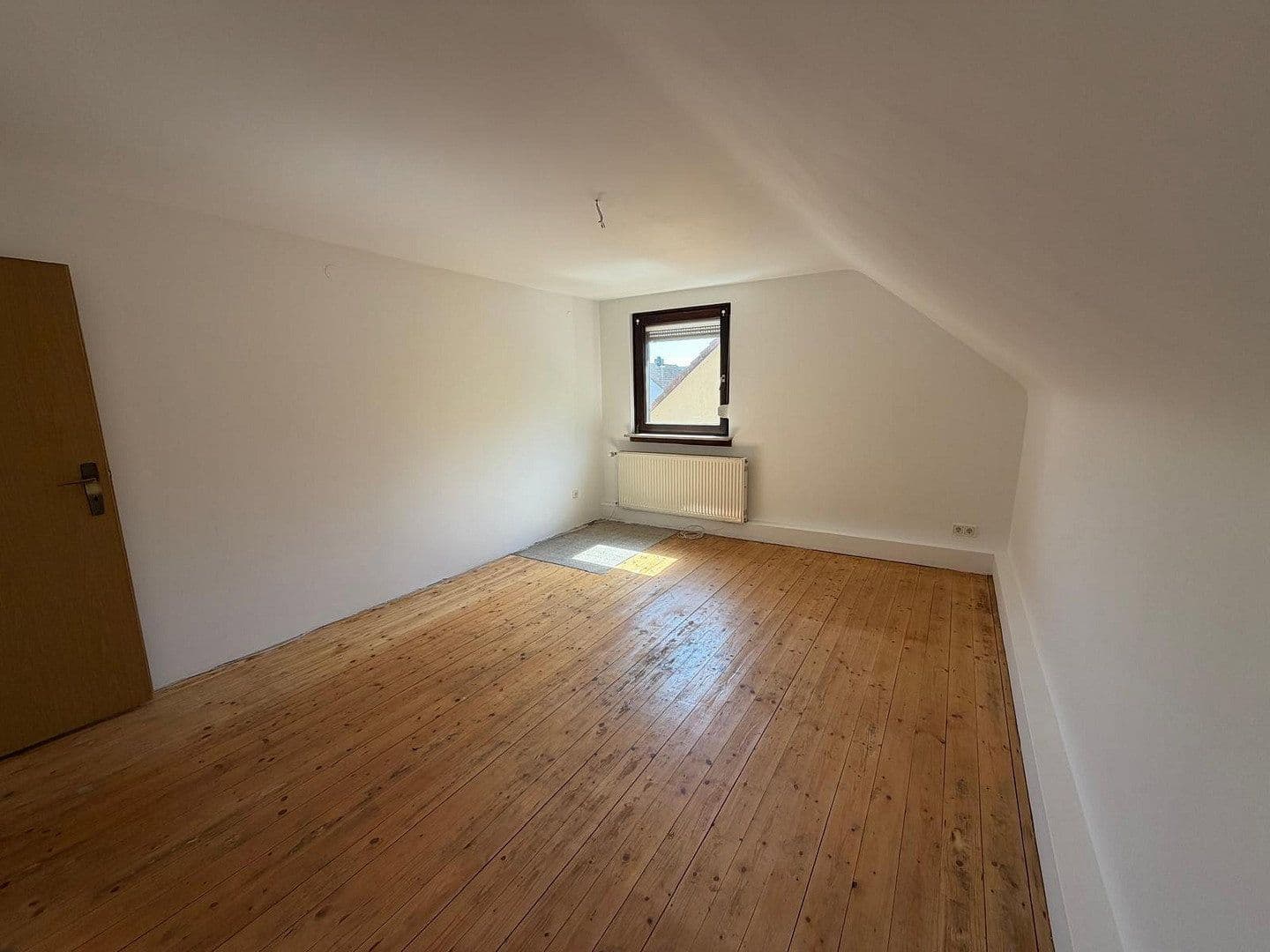 Predaj domu 83 m², pozemek 282 m², Bammental, Bádensko-Wurttembersko Predaj domu 83 m², pozemek 282 m², Bammental, Bádensko-Wurttembersko