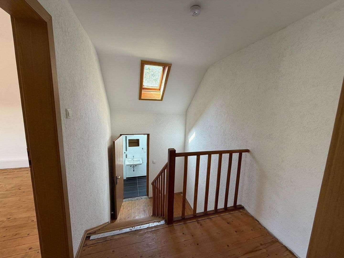 Predaj domu 83 m², pozemek 282 m², Bammental, Bádensko-Wurttembersko Predaj domu 83 m², pozemek 282 m², Bammental, Bádensko-Wurttembersko