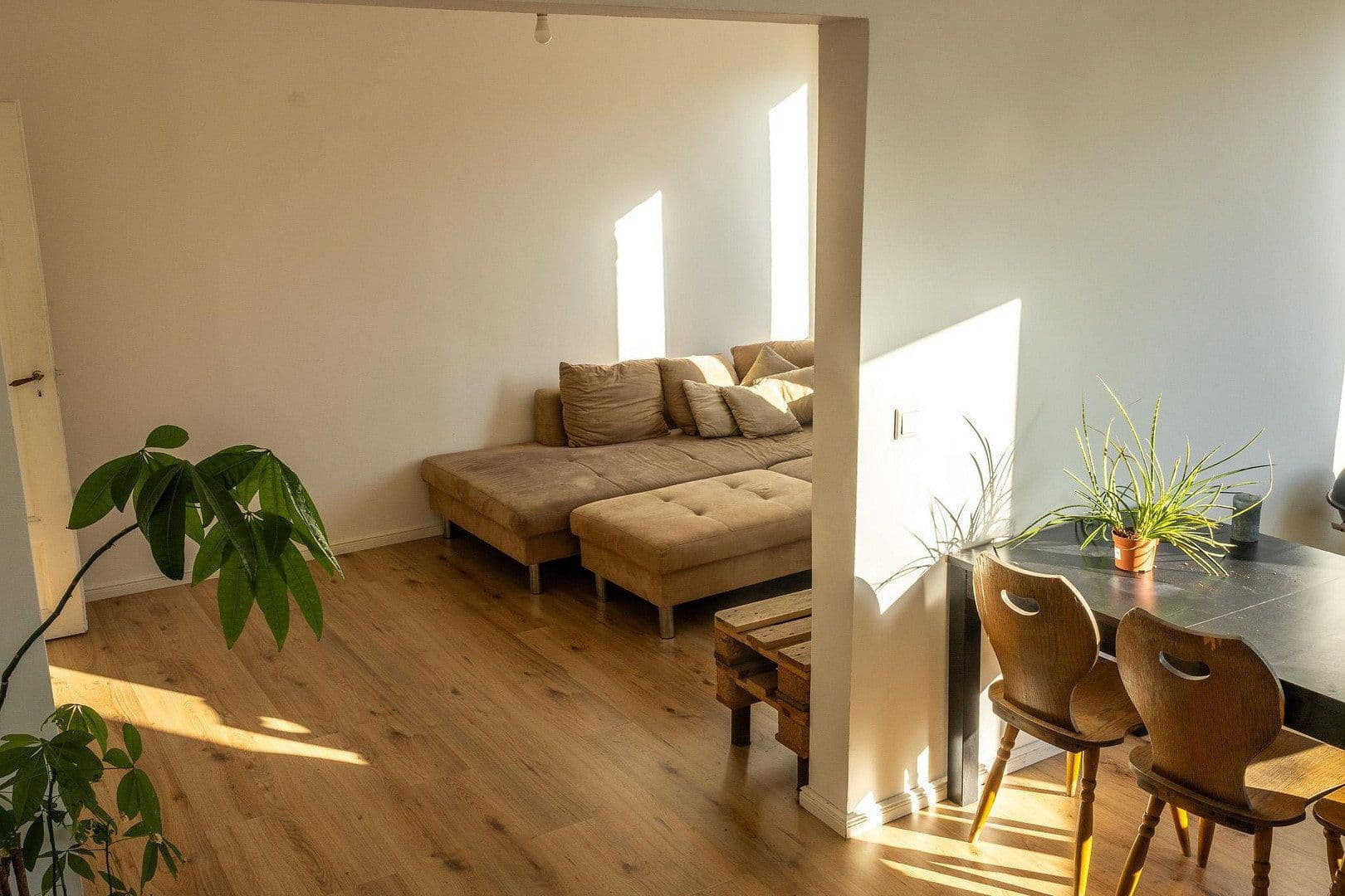 Prenájom bytu 4-izbový 96 m², Nürnberg, Bavorsko Prenájom bytu 4-izbový 96 m², Nürnberg, Bavorsko