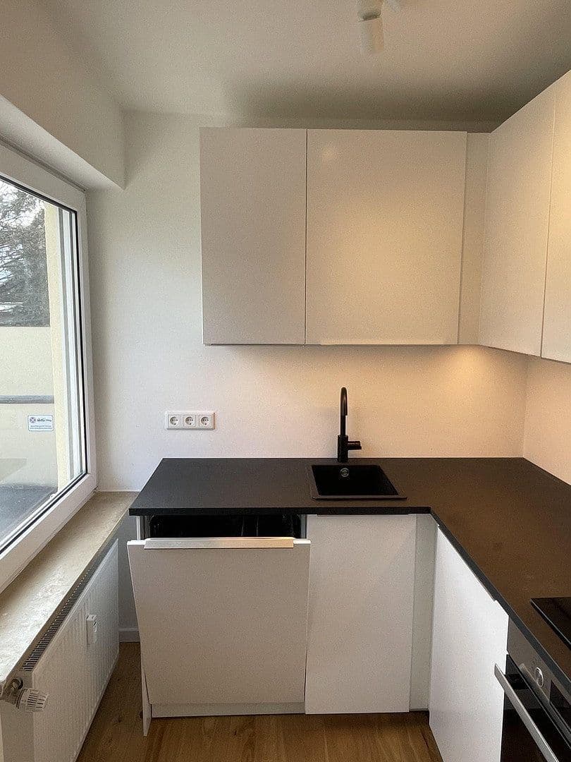 Prenájom bytu 2-izbový 51 m², München, Bavorsko Prenájom bytu 2-izbový 51 m², München, Bavorsko