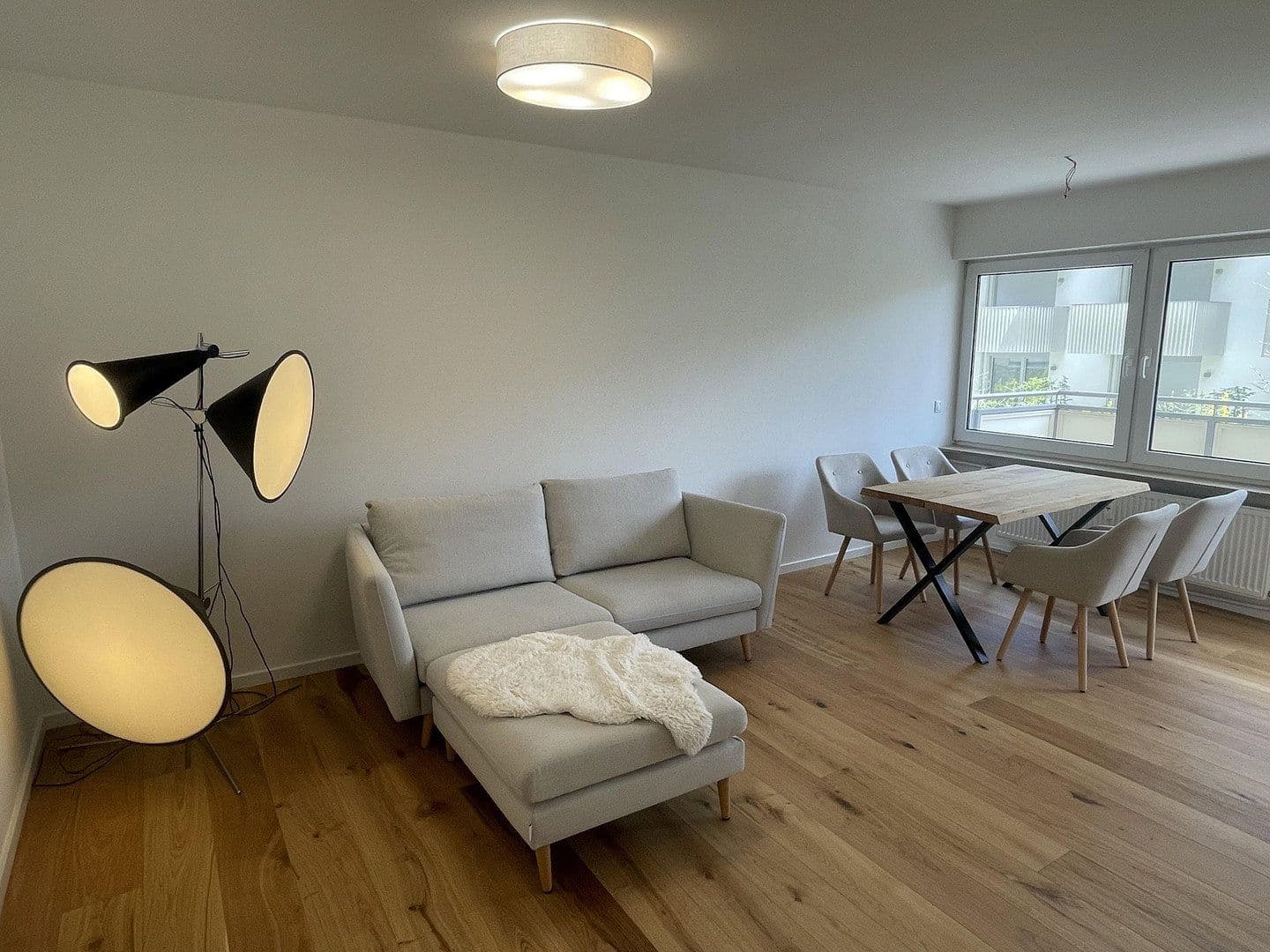 Prenájom bytu 2-izbový 51 m², München, Bavorsko Prenájom bytu 2-izbový 51 m², München, Bavorsko
