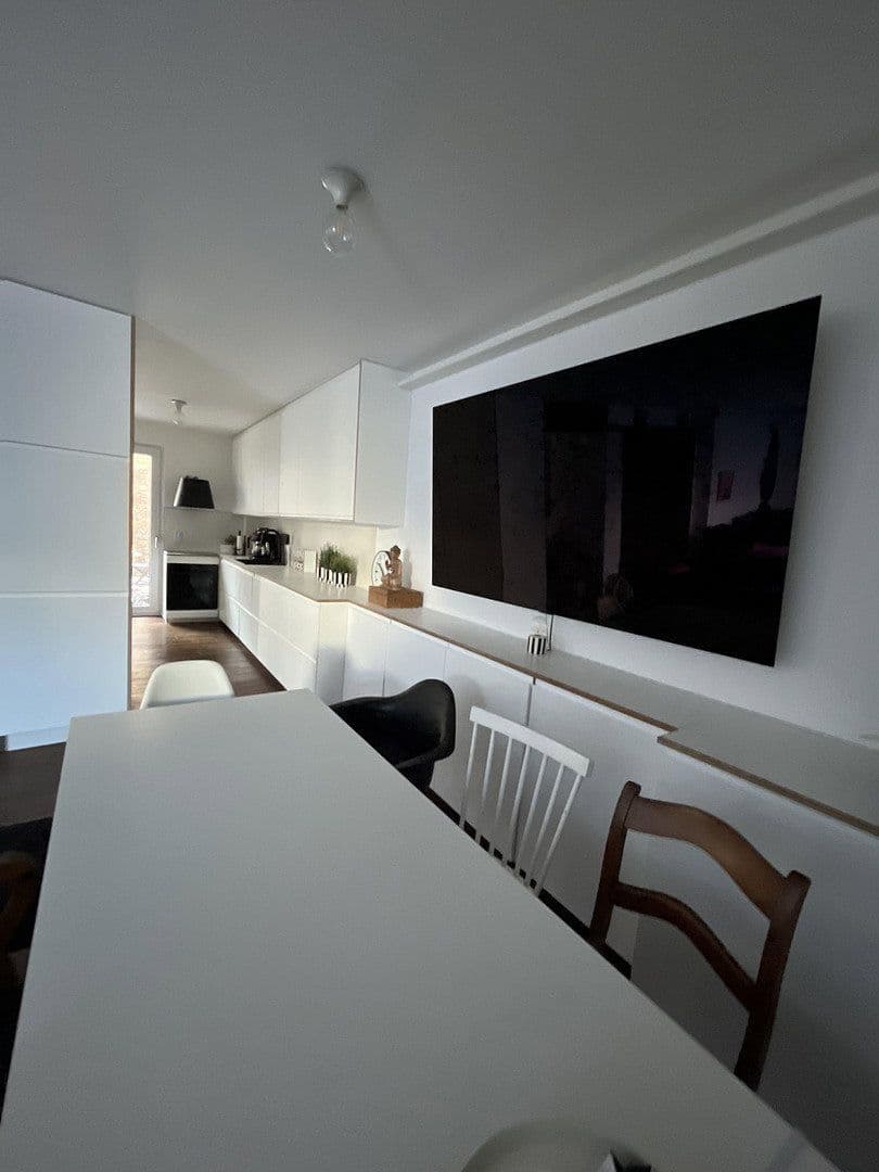 Predaj domu 150 m², pozemek 380 m², Frankfurt, Hesensko Predaj domu 150 m², pozemek 380 m², Frankfurt, Hesensko