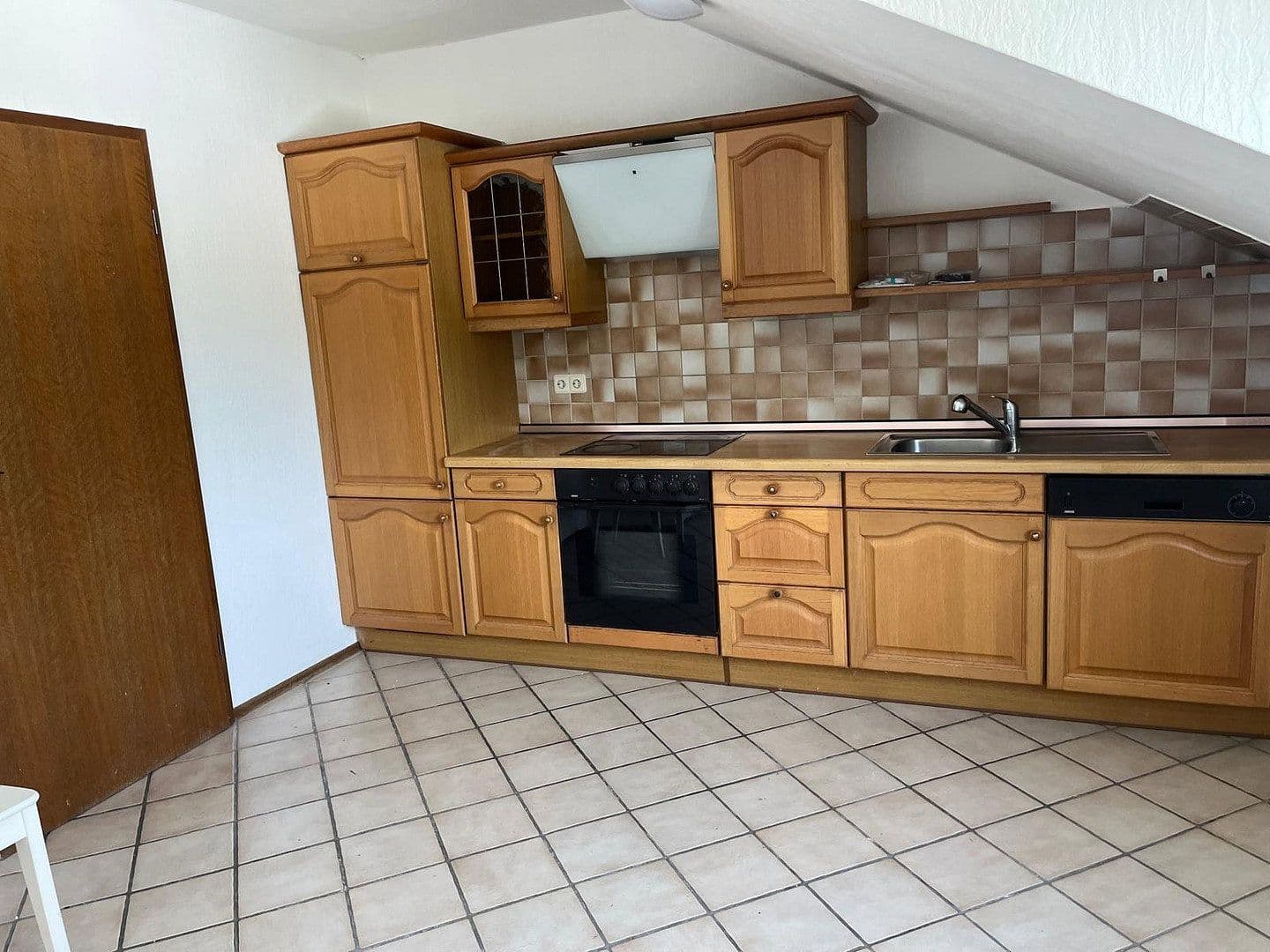 Prenájom bytu 1-izbový 47 m², Wiesloch, Bádensko-Wurttembersko Prenájom bytu 1-izbový 47 m², Wiesloch, Bádensko-Wurttembersko