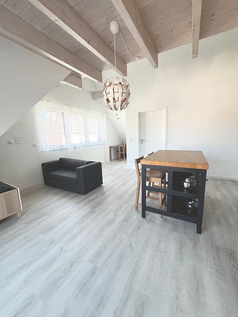 Prenájom bytu 2-izbový 48 m², Neckargatrtacher Str. 15, Heilbronn, Bádensko-Wurttembersko Prenájom bytu 2-izbový 48 m², Neckargatrtacher Str. 15, Heilbronn, Bádensko-Wurttembersko