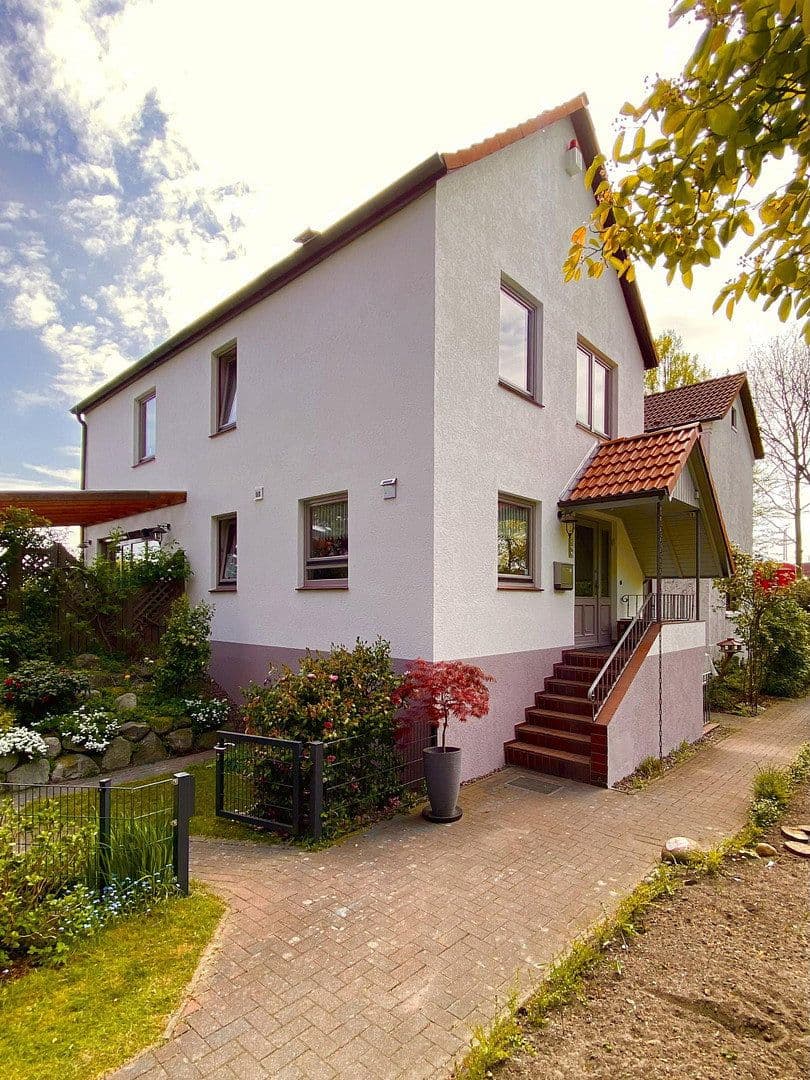 Predaj domu 156 m², pozemek 445 m², Alpenrosenweg 64a, Hamburg, Hamburg Predaj domu 156 m², pozemek 445 m², Alpenrosenweg 64a, Hamburg, Hamburg