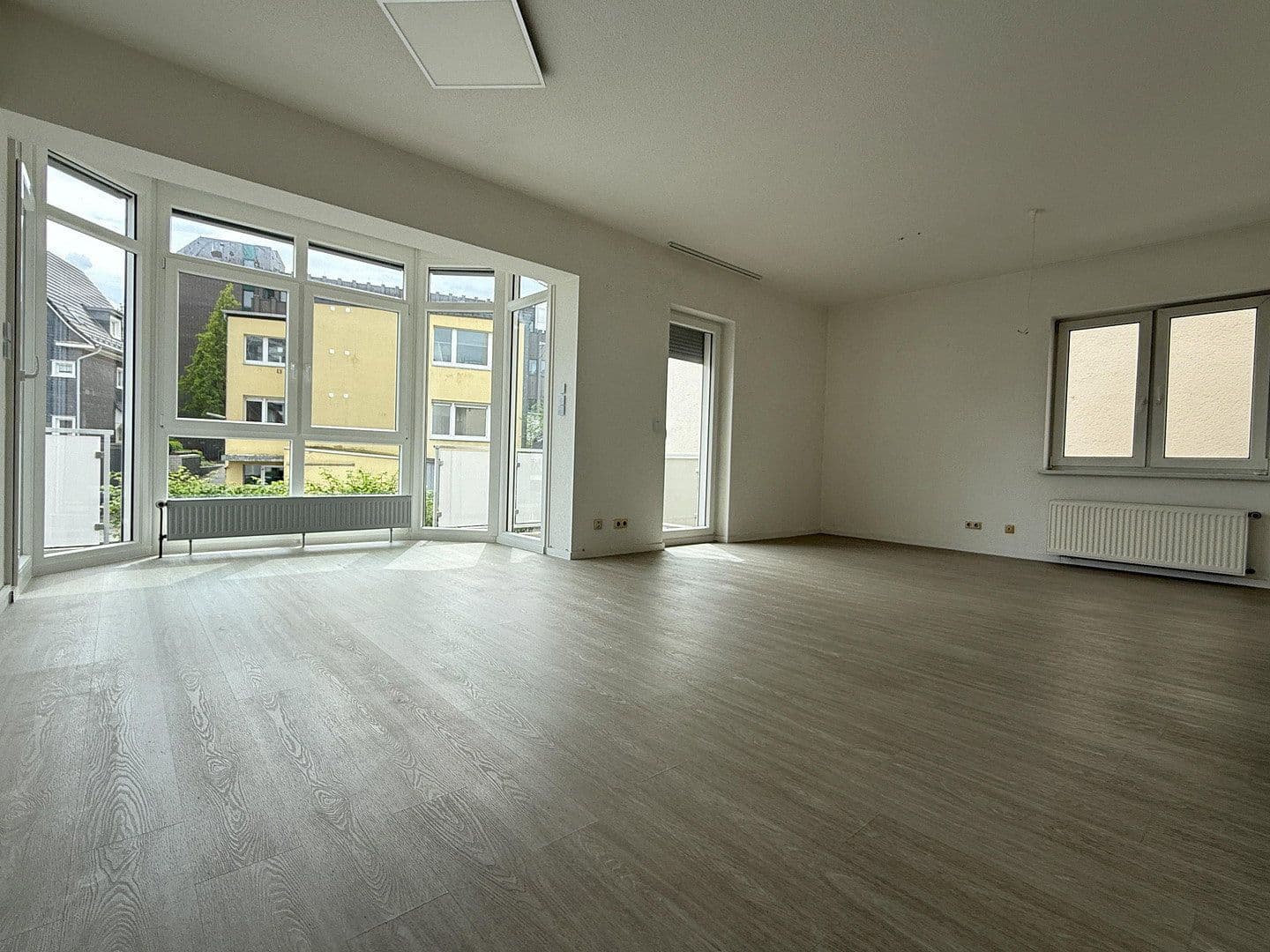 Prenájom bytu 2-izbový 83 m², Gummersbach, Severné Porýnie - Westfálsko Prenájom bytu 2-izbový 83 m², Gummersbach, Severné Porýnie - Westfálsko