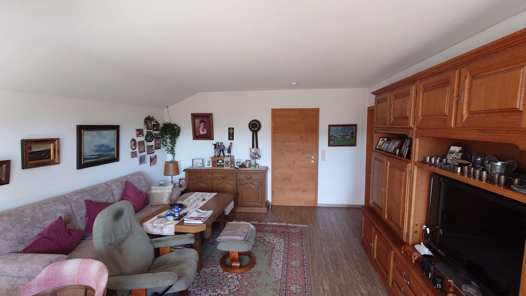 Predaj domu 200 m², pozemek 874 m², An der Schanz 1a, Burgberg im Allgäu, Bavorsko Predaj domu 200 m², pozemek 874 m², An der Schanz 1a, Burgberg im Allgäu, Bavorsko