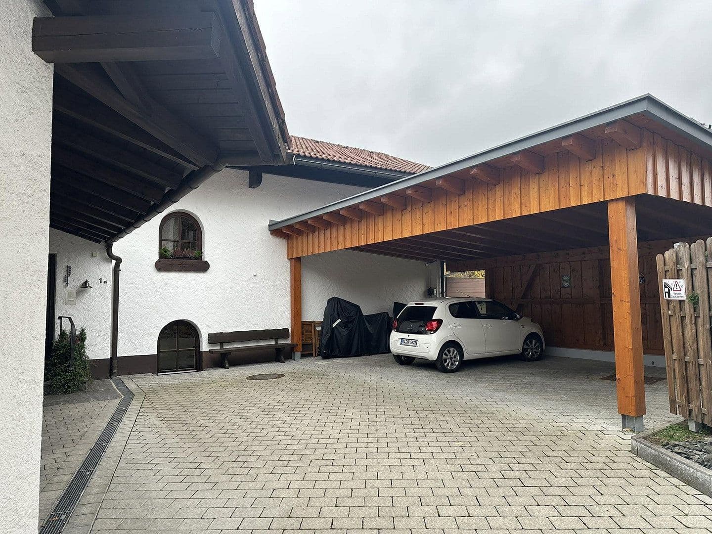 Predaj domu 200 m², pozemek 874 m², An der Schanz 1a, Burgberg im Allgäu, Bavorsko Predaj domu 200 m², pozemek 874 m², An der Schanz 1a, Burgberg im Allgäu, Bavorsko