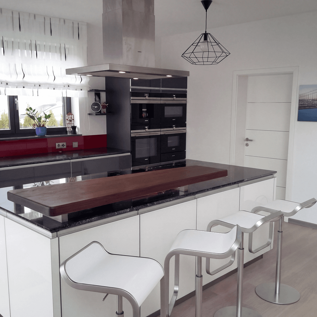 Predaj domu 220 m², pozemek 600 m², Kleines Wiesental, Bádensko-Wurttembersko Predaj domu 220 m², pozemek 600 m², Kleines Wiesental, Bádensko-Wurttembersko