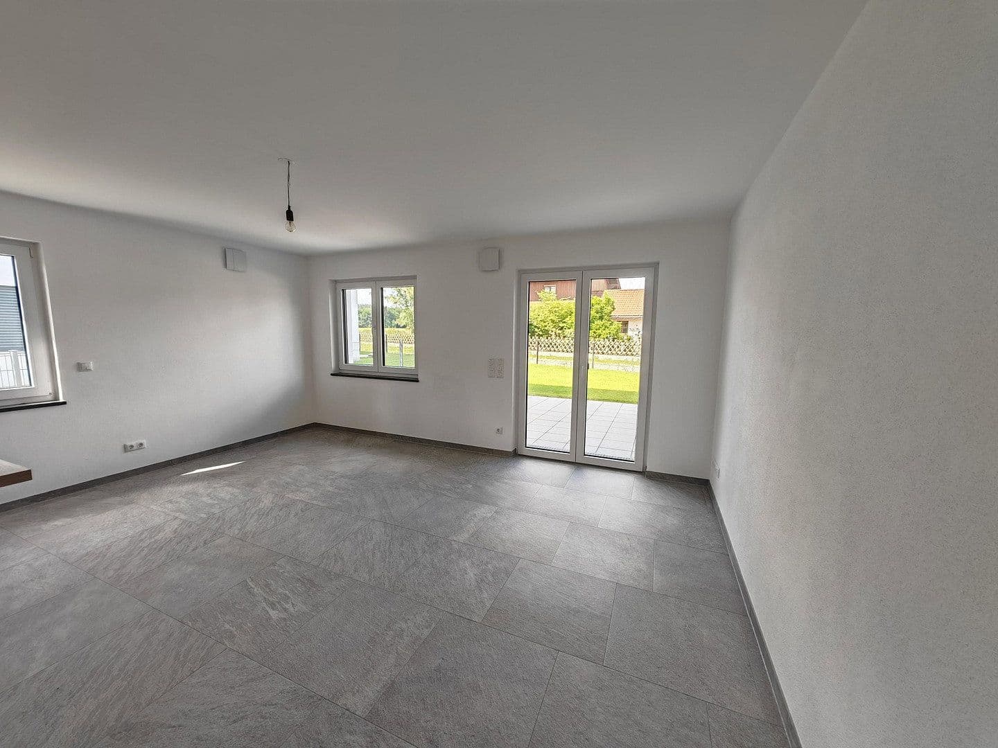 Predaj domu 153 m², pozemek 206 m², Brunnthal, Bavorsko Predaj domu 153 m², pozemek 206 m², Brunnthal, Bavorsko