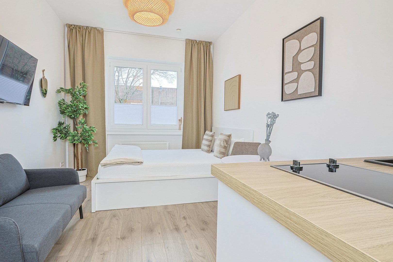 Prenájom bytu 1-izbový 20 m², Sonnenstr. 36a, Düsseldorf, Severné Porýnie - Westfálsko Prenájom bytu 1-izbový 20 m², Sonnenstr. 36a, Düsseldorf, Severné Porýnie - Westfálsko