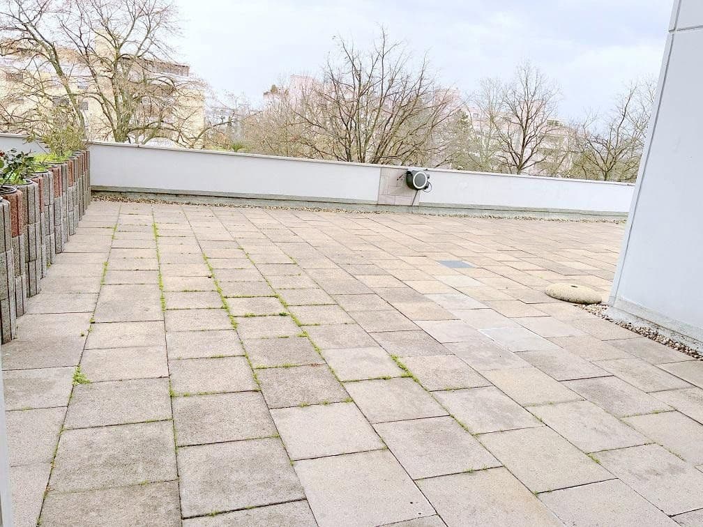Prenájom bytu 3-izbový 143 m², Karlsruhe-Neureut, Bádensko-Wurttembersko Prenájom bytu 3-izbový 143 m², Karlsruhe-Neureut, Bádensko-Wurttembersko