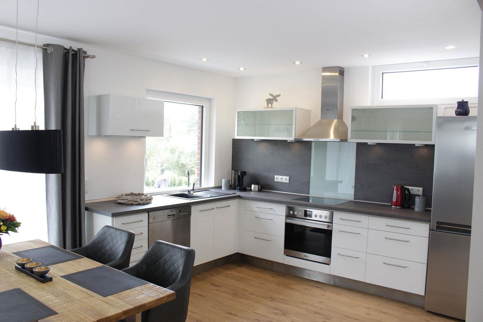 Predaj bytu 3-izbový 91 m², Lehmkuhle 1, Undeloh, Dolné Sasko Predaj bytu 3-izbový 91 m², Lehmkuhle 1, Undeloh, Dolné Sasko