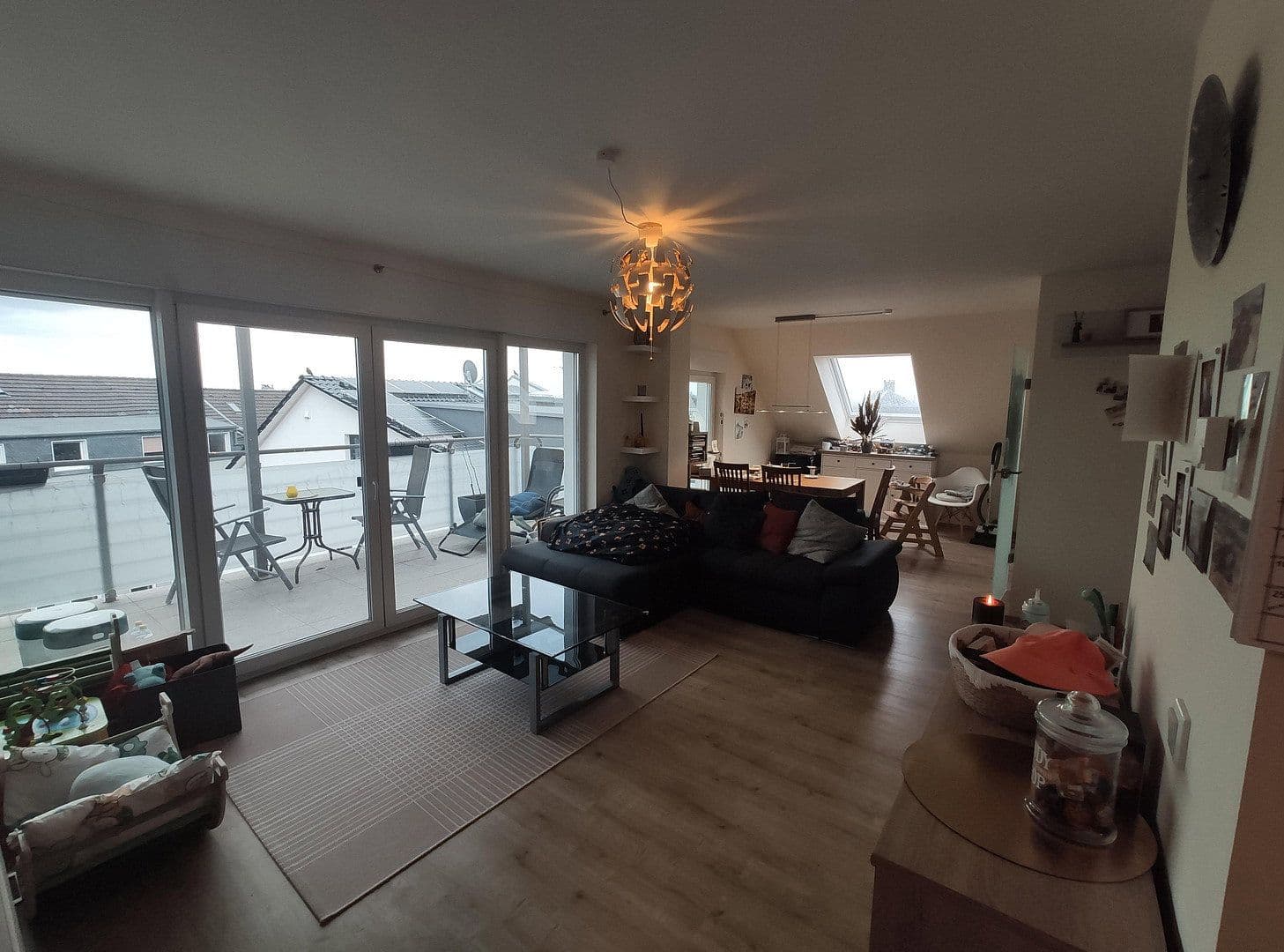 Prenájom bytu 3-izbový 91 m², Danziger Straße 1, Wermelskirchen, Severné Porýnie - Westfálsko Prenájom bytu 3-izbový 91 m², Danziger Straße 1, Wermelskirchen, Severné Porýnie - Westfálsko