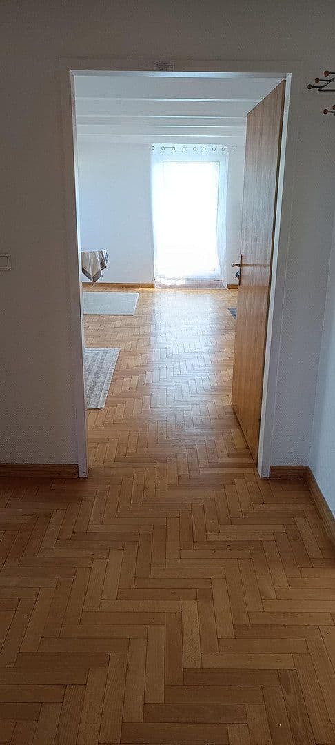 Prenájom bytu 3-izbový 109 m², Berlin, Berlín Prenájom bytu 3-izbový 109 m², Berlin, Berlín