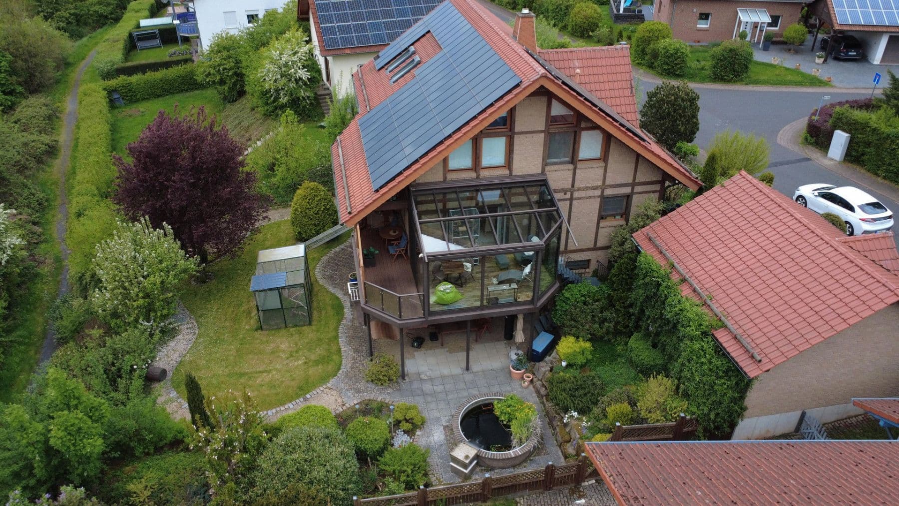 Predaj domu 240 m², pozemek 767 m², Schlotheimer Strasse 42, Hessisch Lichtenau, Hesensko Predaj domu 240 m², pozemek 767 m², Schlotheimer Strasse 42, Hessisch Lichtenau, Hesensko