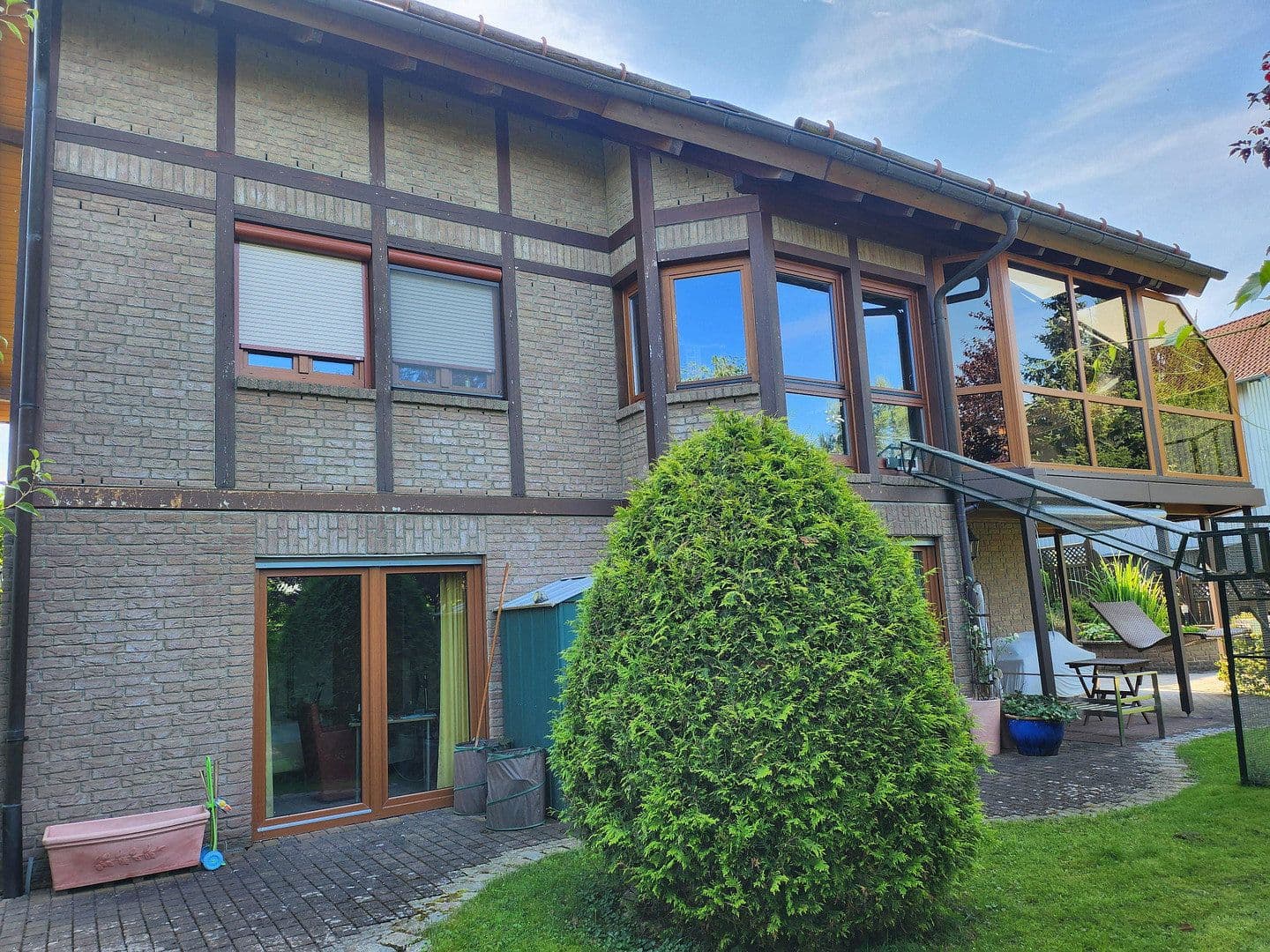 Predaj domu 240 m², pozemek 767 m², Schlotheimer Strasse 42, Hessisch Lichtenau, Hesensko Predaj domu 240 m², pozemek 767 m², Schlotheimer Strasse 42, Hessisch Lichtenau, Hesensko