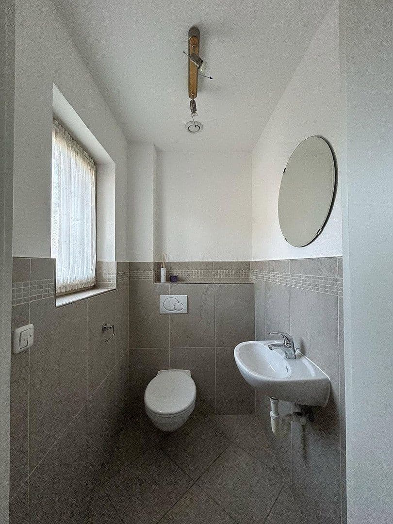 Predaj domu 165 m², pozemek 348 m², Sauerlach, Bavorsko Predaj domu 165 m², pozemek 348 m², Sauerlach, Bavorsko