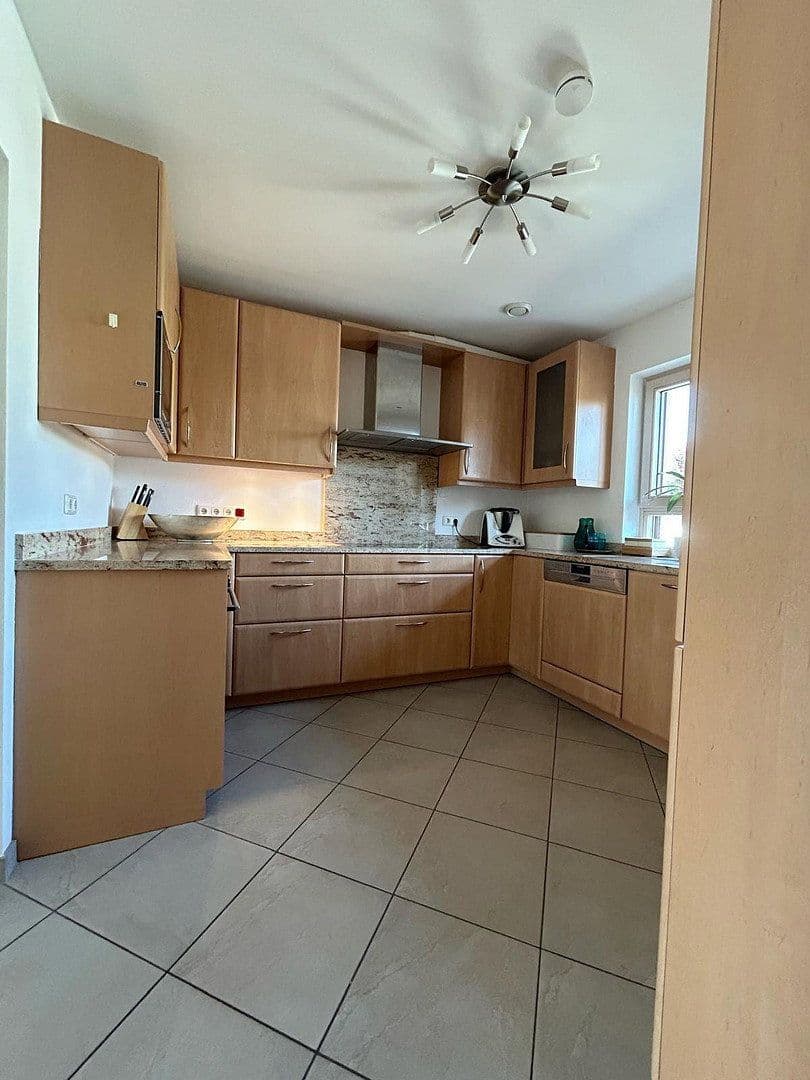 Predaj domu 165 m², pozemek 348 m², Sauerlach, Bavorsko Predaj domu 165 m², pozemek 348 m², Sauerlach, Bavorsko