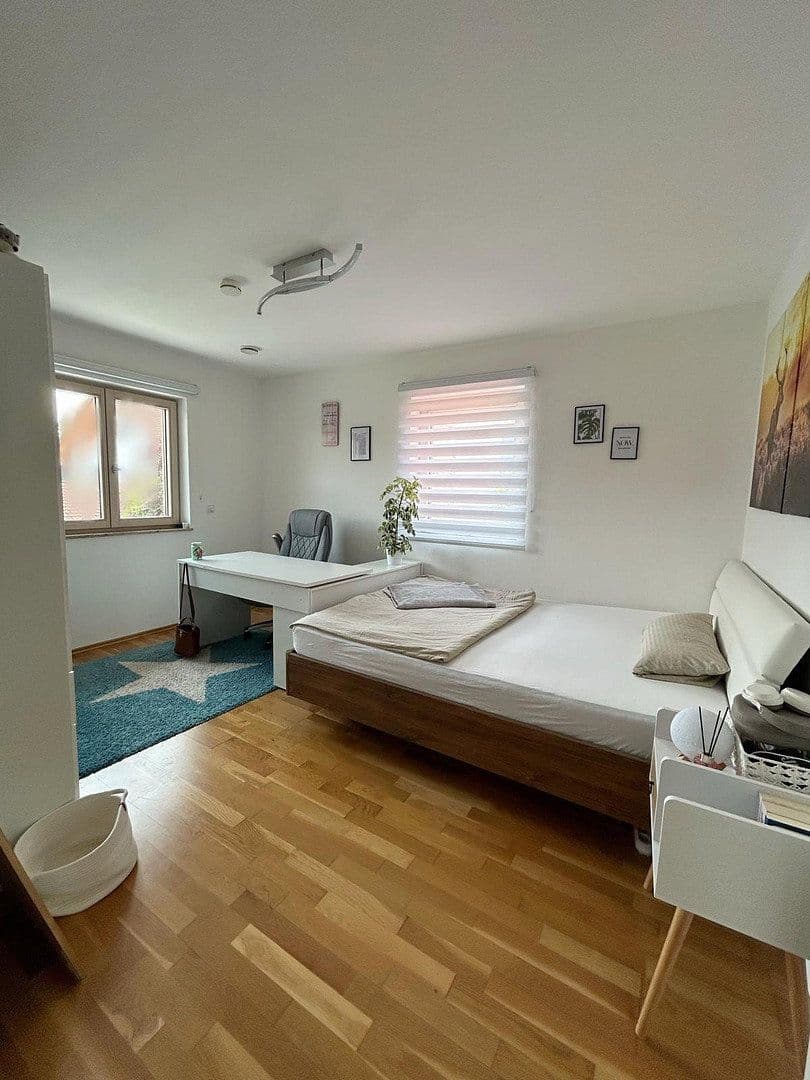 Predaj domu 165 m², pozemek 348 m², Sauerlach, Bavorsko Predaj domu 165 m², pozemek 348 m², Sauerlach, Bavorsko