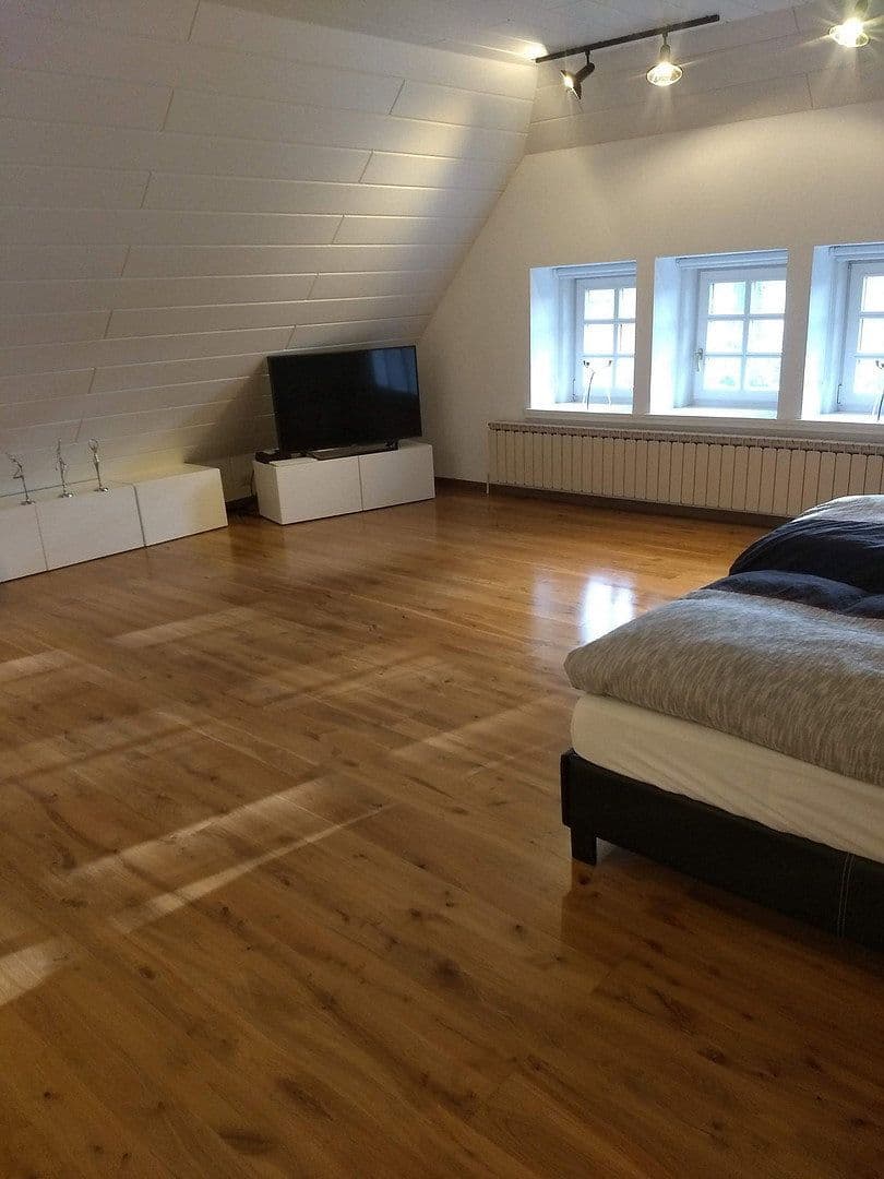 Predaj domu 250 m², pozemek 2.104 m², Uchte, Dolné Sasko Predaj domu 250 m², pozemek 2.104 m², Uchte, Dolné Sasko