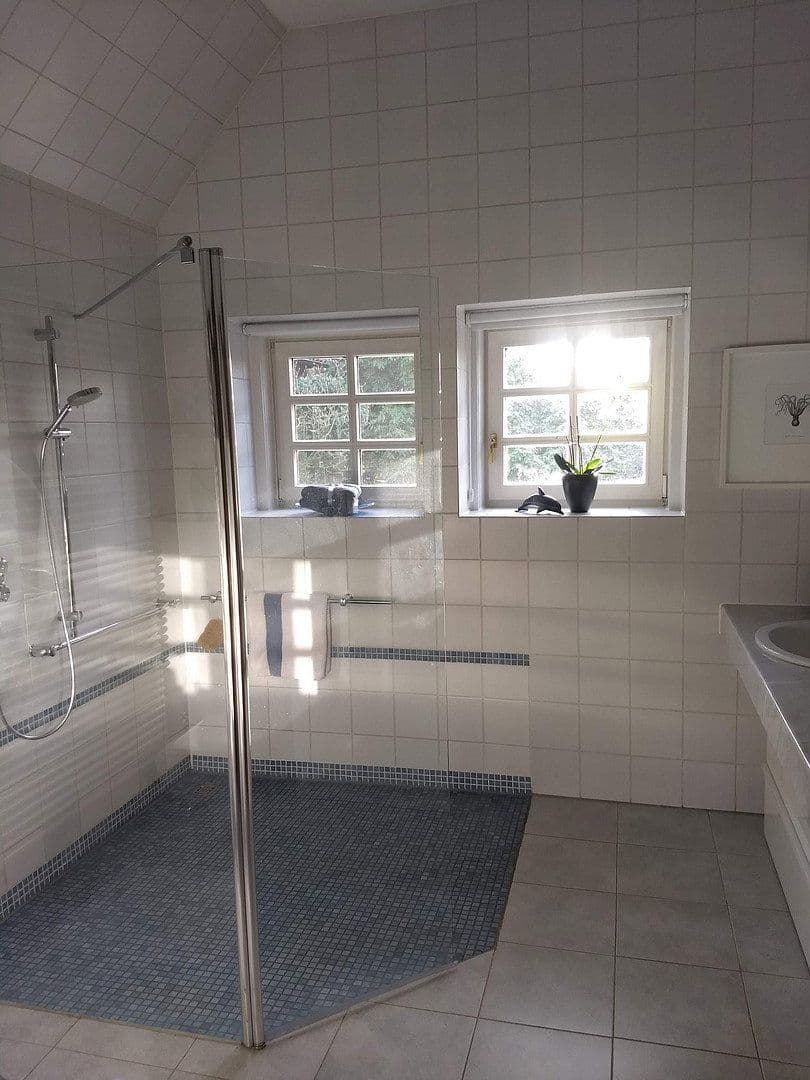 Predaj domu 250 m², pozemek 2.104 m², Uchte, Dolné Sasko Predaj domu 250 m², pozemek 2.104 m², Uchte, Dolné Sasko