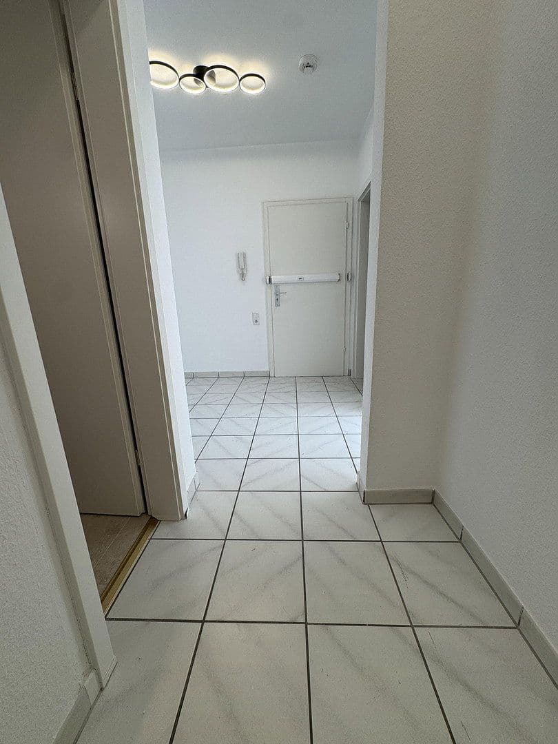 Prenájom bytu 3-izbový 90 m², Rheinallee 137, Düsseldorf, Severné Porýnie - Westfálsko Prenájom bytu 3-izbový 90 m², Rheinallee 137, Düsseldorf, Severné Porýnie - Westfálsko