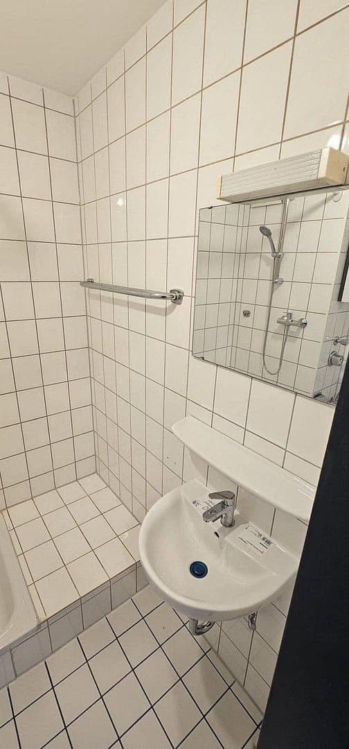 Prenájom bytu 1-izbový 22 m², Bismarckstr. 42, Essen, Severné Porýnie - Westfálsko Prenájom bytu 1-izbový 22 m², Bismarckstr. 42, Essen, Severné Porýnie - Westfálsko