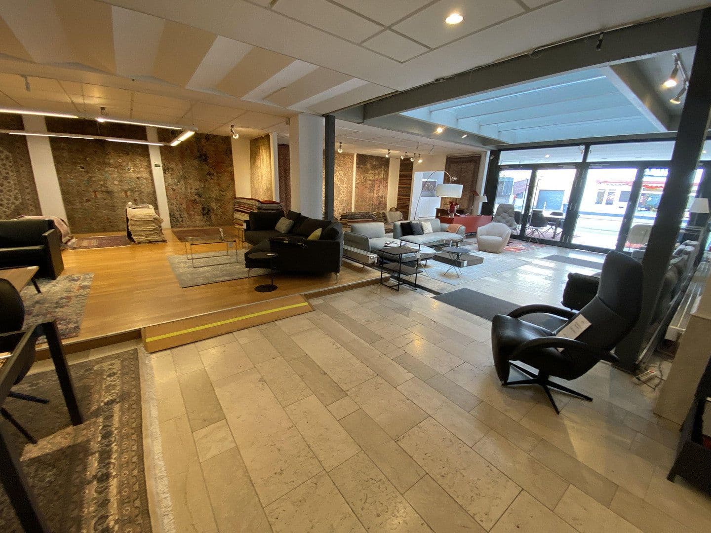 Predaj nebytového priestoru 686 m², Geislinger Str.4 + Gartenstraße 25, Göppingen, Bádensko-Wurttembersko Predaj nebytového priestoru 686 m², Geislinger Str.4 + Gartenstraße 25, Göppingen, Bádensko-Wurttembersko