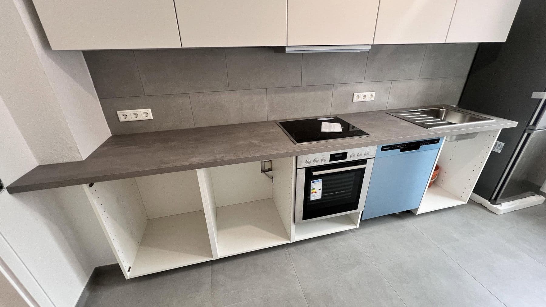 Prenájom bytu 3-izbový 83 m², Niederdonker Str. 9, Düsseldorf, Severné Porýnie - Westfálsko Prenájom bytu 3-izbový 83 m², Niederdonker Str. 9, Düsseldorf, Severné Porýnie - Westfálsko
