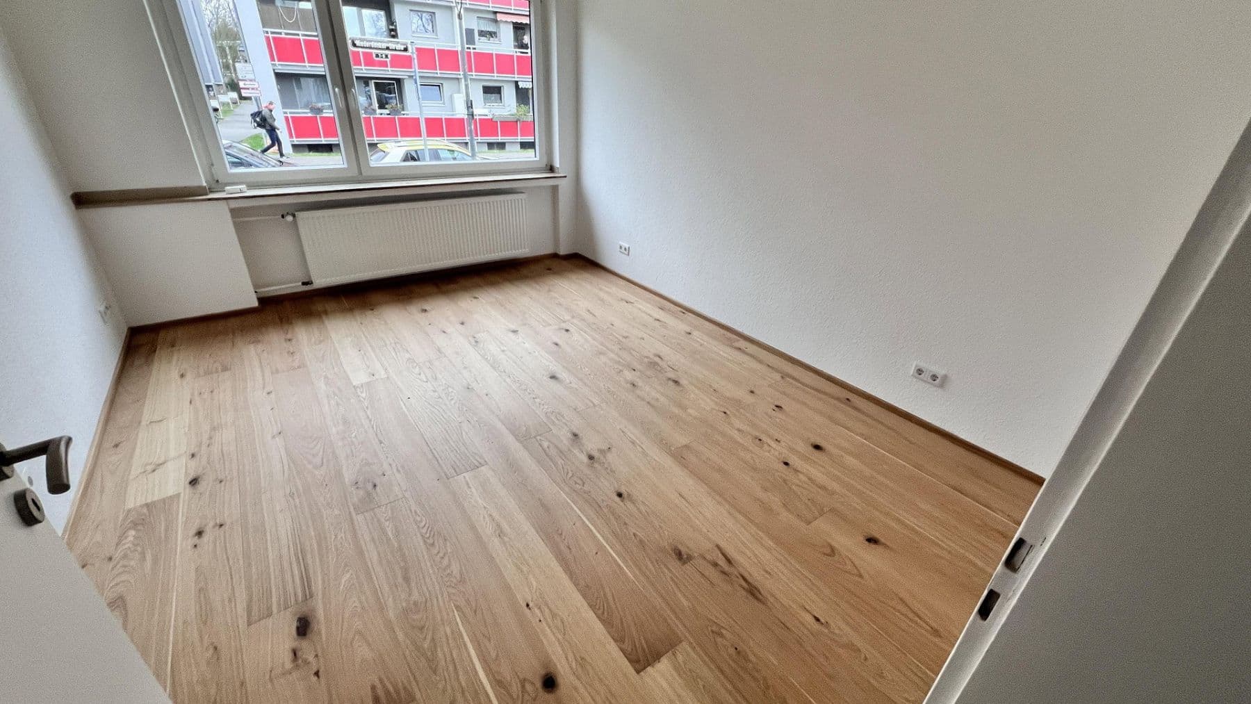 Prenájom bytu 3-izbový 83 m², Niederdonker Str. 9, Düsseldorf, Severné Porýnie - Westfálsko Prenájom bytu 3-izbový 83 m², Niederdonker Str. 9, Düsseldorf, Severné Porýnie - Westfálsko