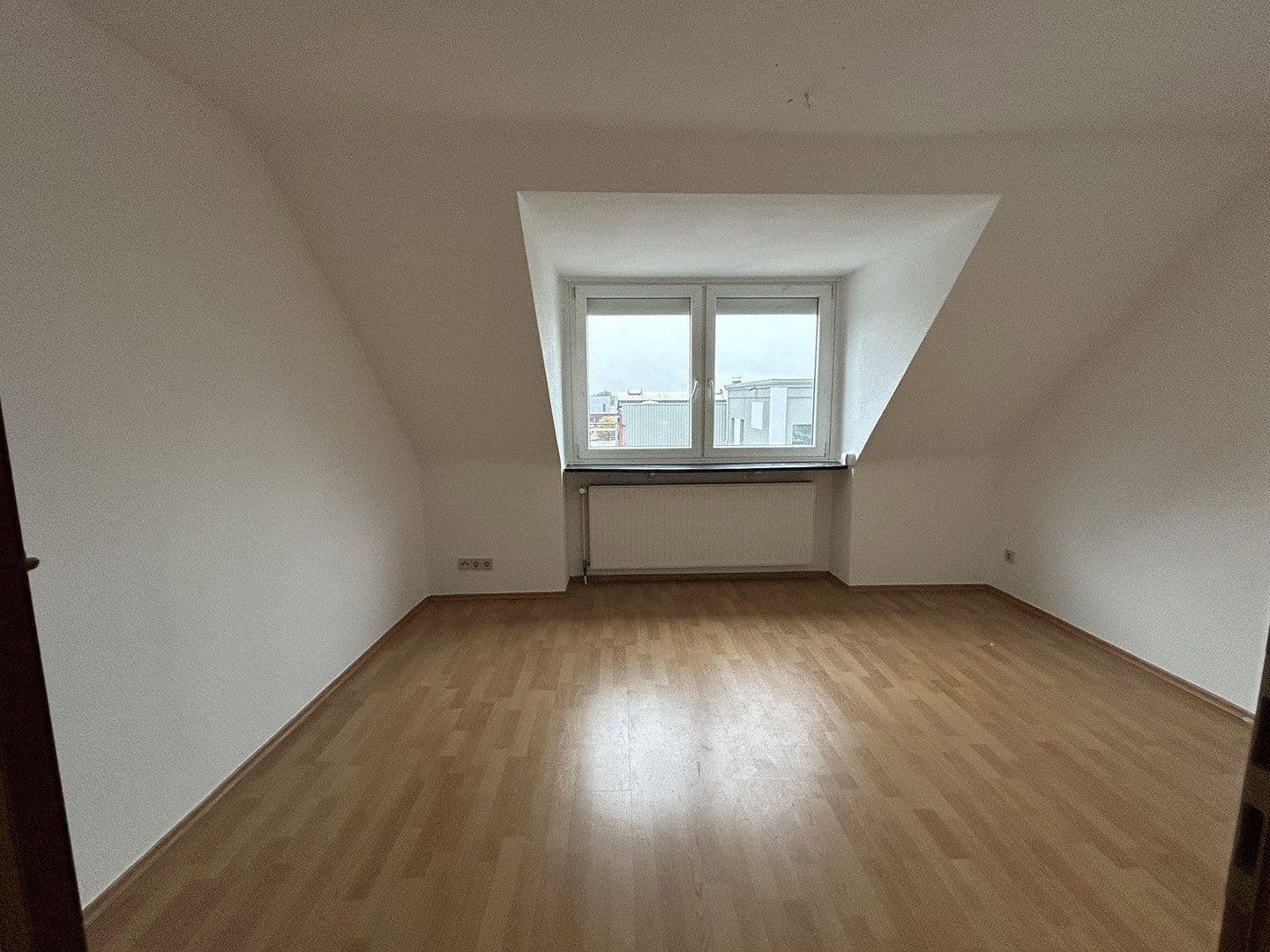 Prenájom bytu 3-izbový 65 m², Velbert, Severné Porýnie - Westfálsko Prenájom bytu 3-izbový 65 m², Velbert, Severné Porýnie - Westfálsko
