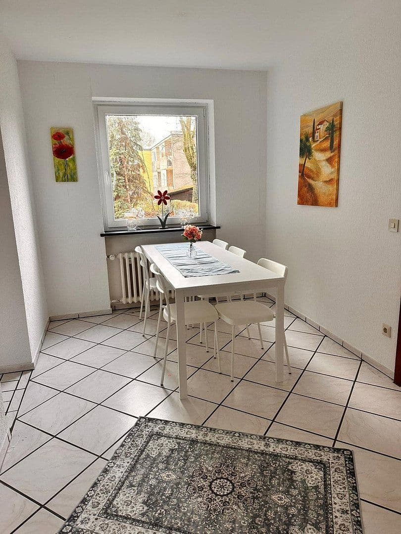 Prenájom bytu 4-izbový 95 m², Werne, Severné Porýnie - Westfálsko Prenájom bytu 4-izbový 95 m², Werne, Severné Porýnie - Westfálsko