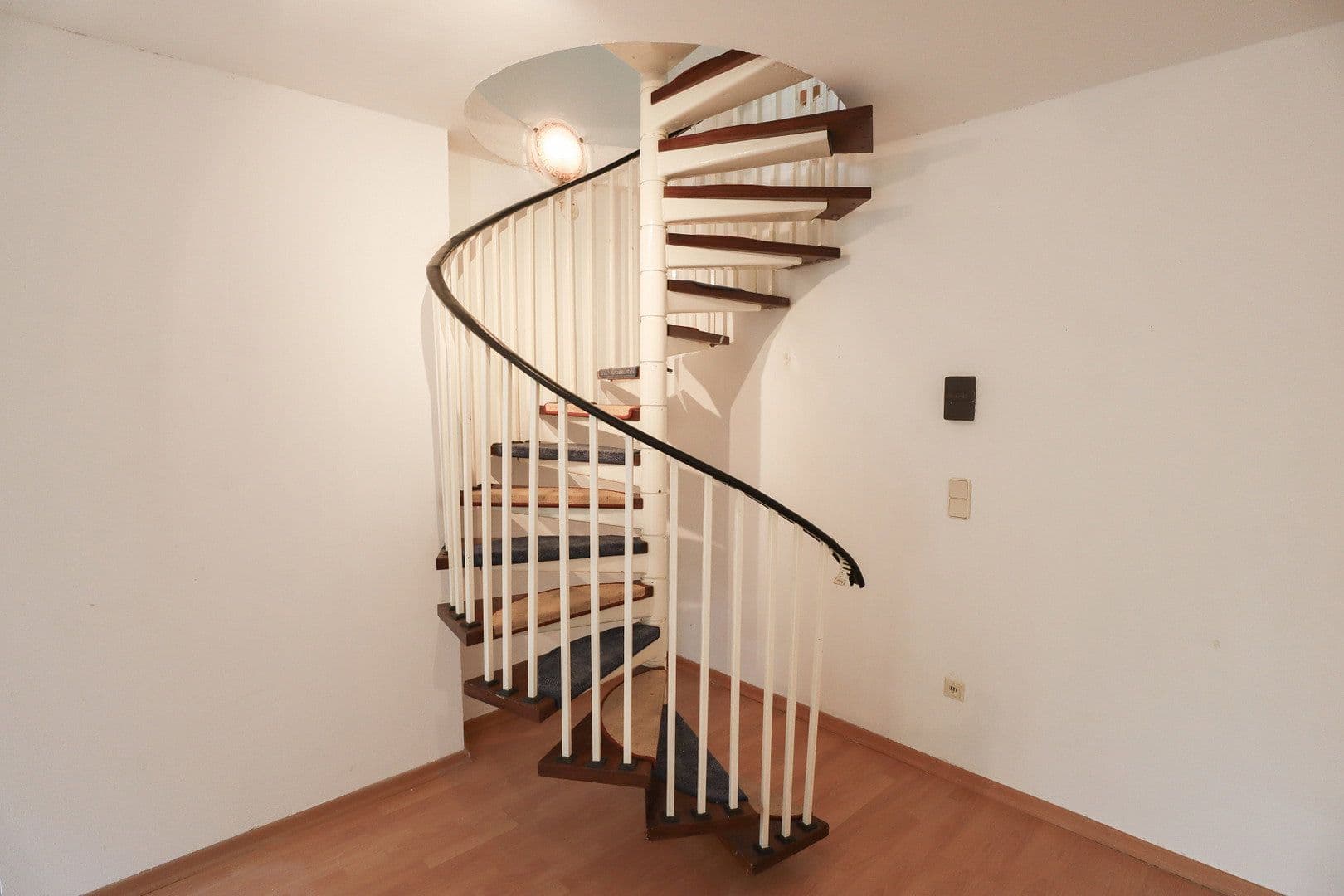 Predaj bytu 2-izbový 69 m², Ostpreussendamm 47a, Berlin, Berlín Predaj bytu 2-izbový 69 m², Ostpreussendamm 47a, Berlin, Berlín