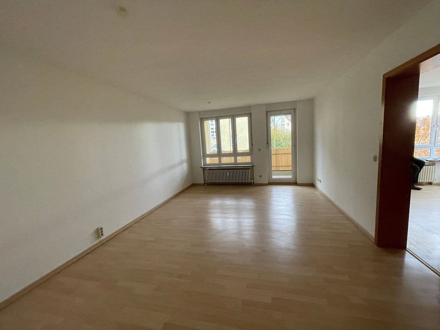 Predaj bytu 3-izbový 77 m², Zum Heiderand 30, Dresden -Weißig, Sasko Predaj bytu 3-izbový 77 m², Zum Heiderand 30, Dresden -Weißig, Sasko