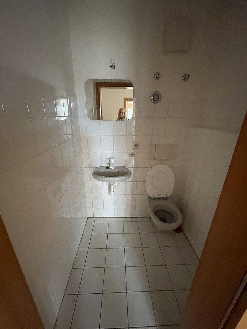 Predaj bytu 3-izbový 77 m², Zum Heiderand 30, Dresden -Weißig, Sasko Predaj bytu 3-izbový 77 m², Zum Heiderand 30, Dresden -Weißig, Sasko