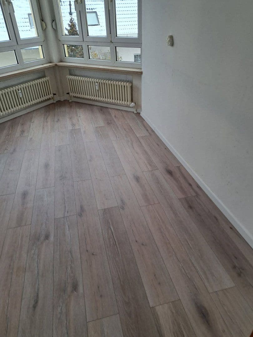 Predaj bytu 3-izbový 77 m², Zum Heiderand 30, Dresden -Weißig, Sasko Predaj bytu 3-izbový 77 m², Zum Heiderand 30, Dresden -Weißig, Sasko