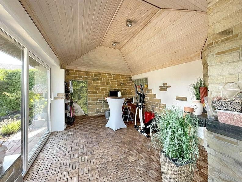 Predaj domu 224 m², pozemek 1.166 m², Winden, Porýnie-Falcko Predaj domu 224 m², pozemek 1.166 m², Winden, Porýnie-Falcko