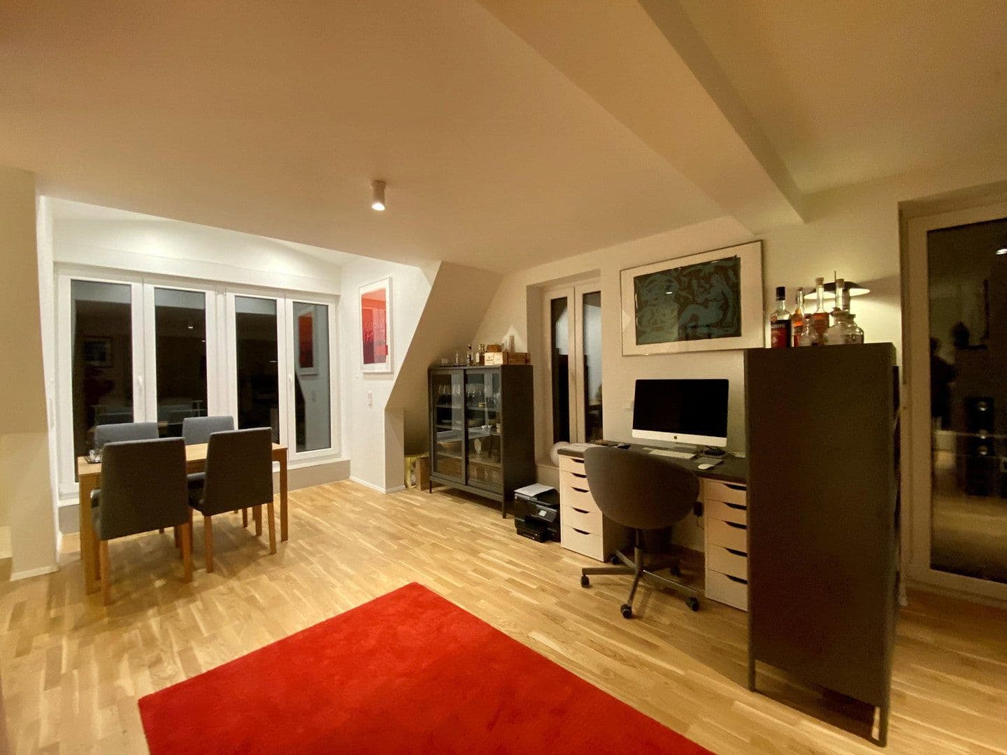 Prenájom bytu 2-izbový 79 m², München, Bavorsko Prenájom bytu 2-izbový 79 m², München, Bavorsko