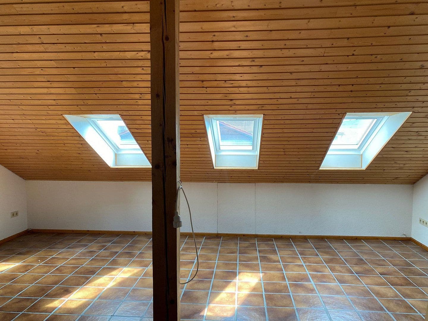 Prenájom domu 150 m², pozemek 220 m², St.-Nikolaus-Ring 9c, Hausen-Geltendorf, Bavorsko Prenájom domu 150 m², pozemek 220 m², St.-Nikolaus-Ring 9c, Hausen-Geltendorf, Bavorsko