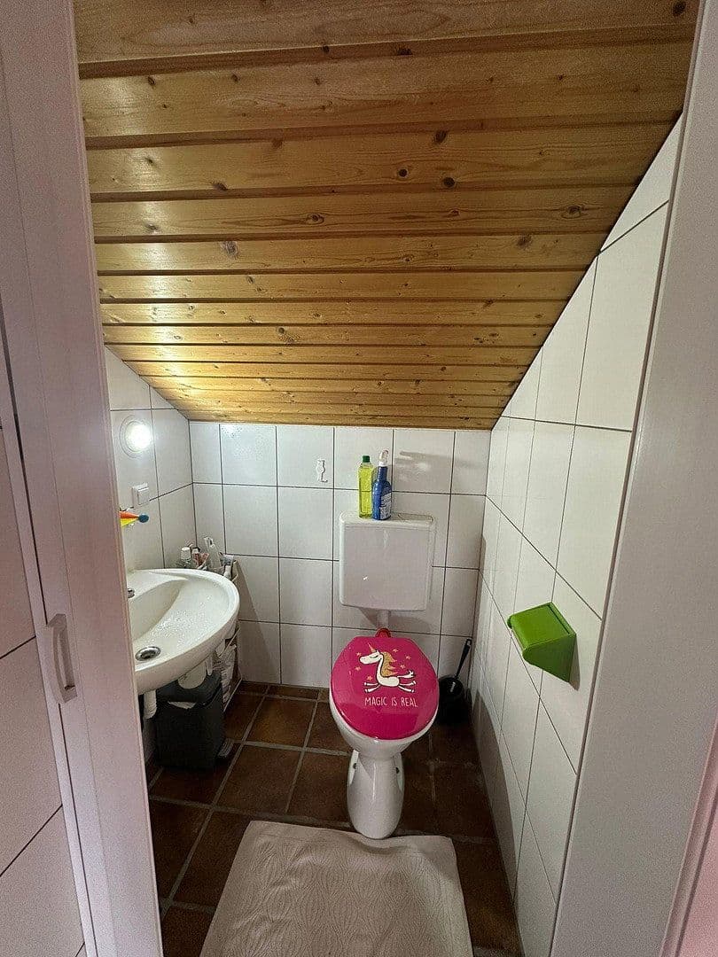 Prenájom domu 150 m², pozemek 220 m², St.-Nikolaus-Ring 9c, Hausen-Geltendorf, Bavorsko Prenájom domu 150 m², pozemek 220 m², St.-Nikolaus-Ring 9c, Hausen-Geltendorf, Bavorsko