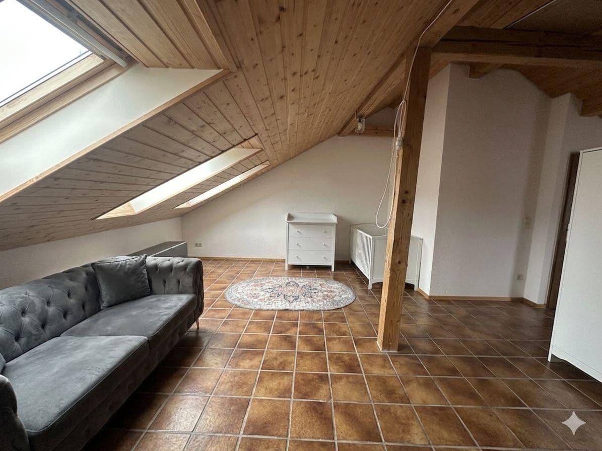 Prenájom domu 150 m², pozemek 220 m², St.-Nikolaus-Ring 9c, Hausen-Geltendorf, Bavorsko Prenájom domu 150 m², pozemek 220 m², St.-Nikolaus-Ring 9c, Hausen-Geltendorf, Bavorsko