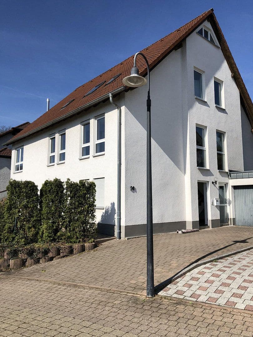 Prenájom bytu 4-izbový 98 m², Lindenstraße 24, Eulenbis, Porýnie-Falcko Prenájom bytu 4-izbový 98 m², Lindenstraße 24, Eulenbis, Porýnie-Falcko