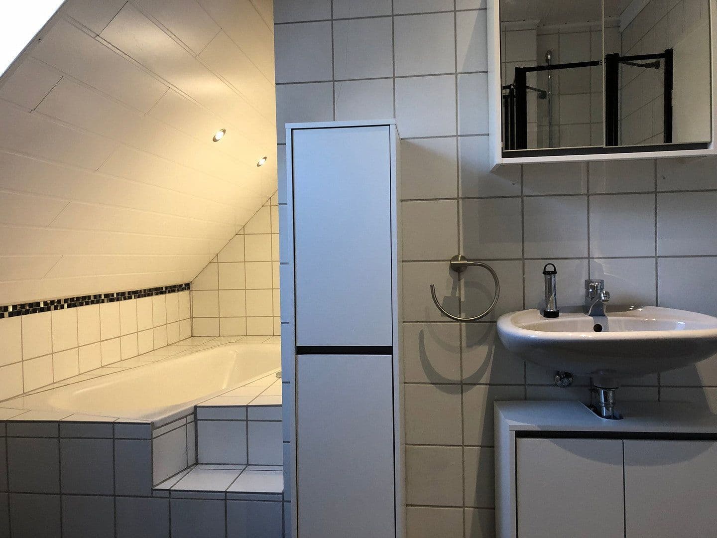 Prenájom bytu 4-izbový 98 m², Lindenstraße 24, Eulenbis, Porýnie-Falcko Prenájom bytu 4-izbový 98 m², Lindenstraße 24, Eulenbis, Porýnie-Falcko