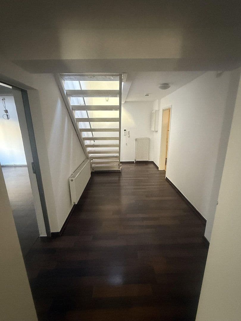Prenájom domu 180 m², pozemek 500 m², Kapellenstraße 12a, Hannover, Dolné Sasko Prenájom domu 180 m², pozemek 500 m², Kapellenstraße 12a, Hannover, Dolné Sasko