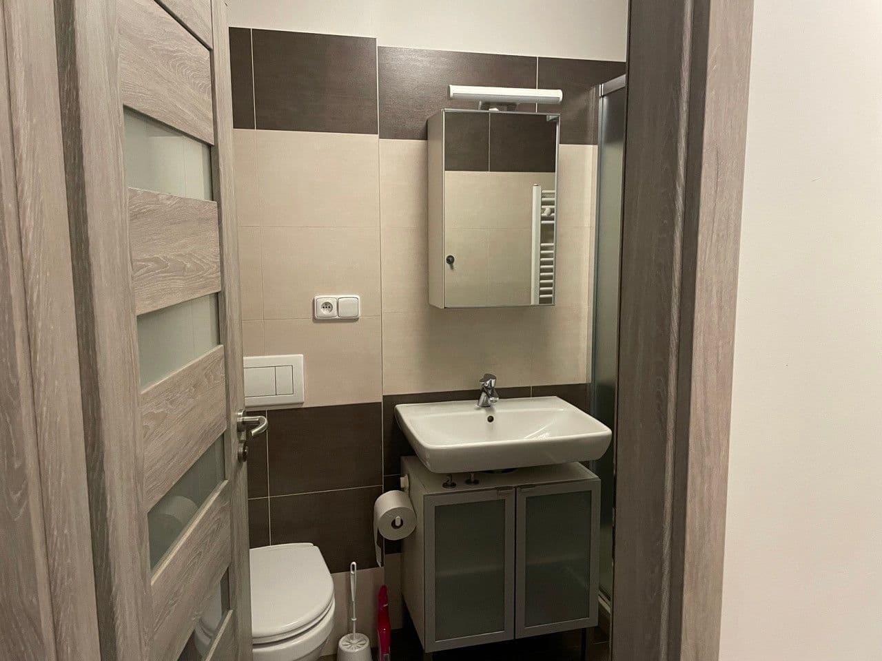 Prenájom bytu 2-izbový 52 m², Drahobejlova, Praha, Praha Prenájom bytu 2-izbový 52 m², Drahobejlova, Praha, Praha