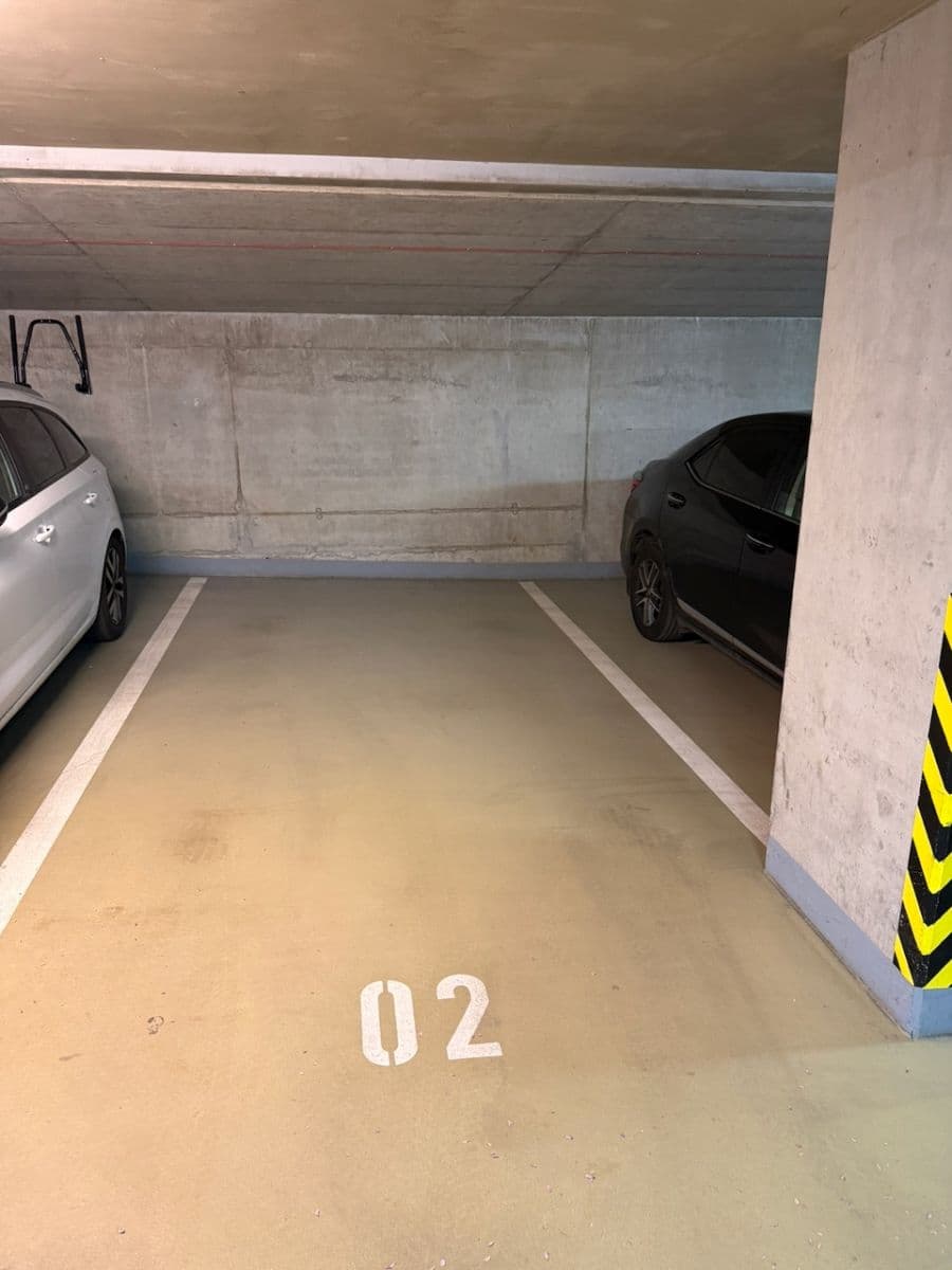 Prenájom garáže 13 m², U Michelského mlýna, Praha, Praha Prenájom garáže 13 m², U Michelského mlýna, Praha, Praha