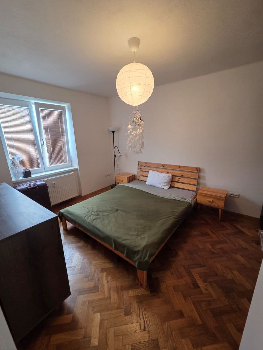 Prenájom bytu 2-izbový 54 m², Husova, Strakonice, Jihočeský kraj Prenájom bytu 2-izbový 54 m², Husova, Strakonice, Jihočeský kraj