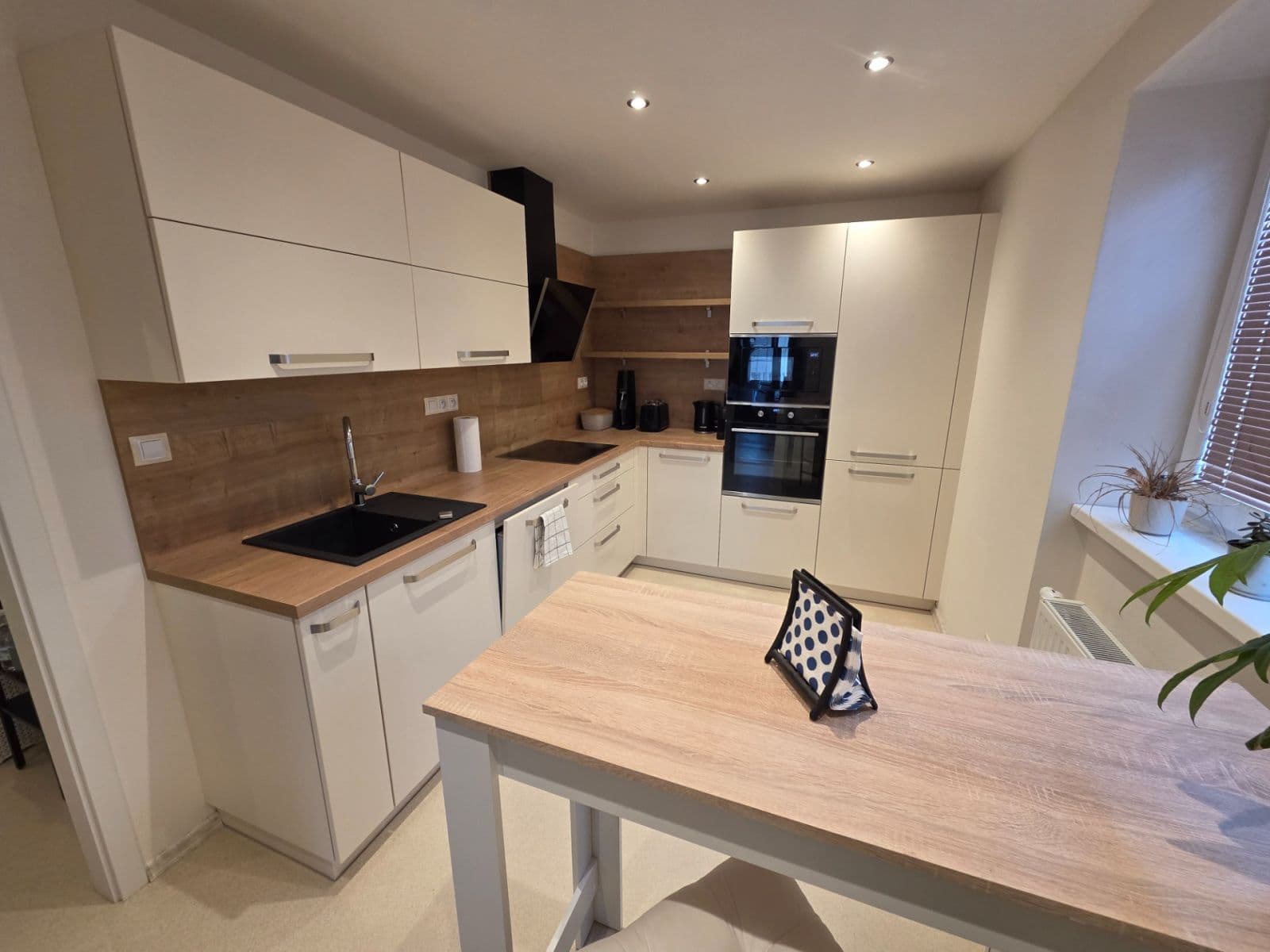 Prenájom bytu 2-izbový 54 m², Husova, Strakonice, Jihočeský kraj Prenájom bytu 2-izbový 54 m², Husova, Strakonice, Jihočeský kraj