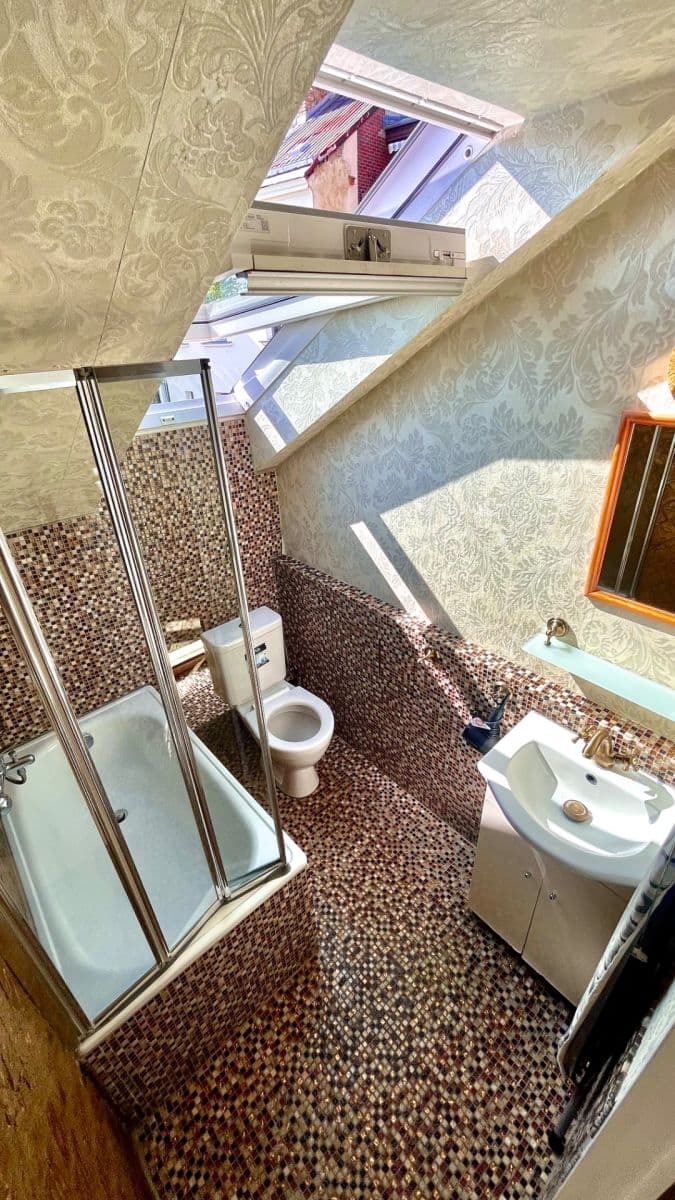 Prenájom bytu 1-izbový 25 m², Lublaňská, Praha, Praha Prenájom bytu 1-izbový 25 m², Lublaňská, Praha, Praha